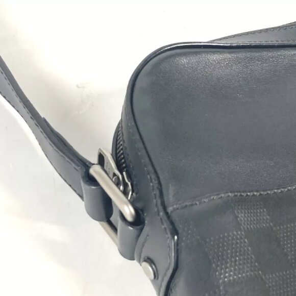 LOUIS VUITTON N23355 Damier Infini Pochette District Bag Crossbody Shoulder Bag - Picture 4 of 16